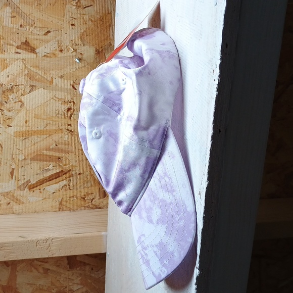 Peanuts Tie Dye Hat - Picture 3 of 5